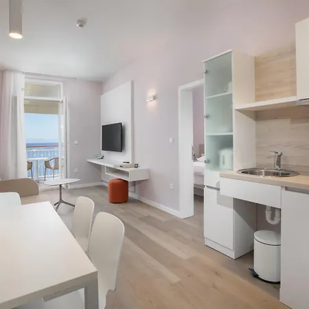 アパートホテル Primordia