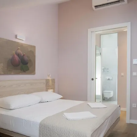 Primordia Aparthotel 3*