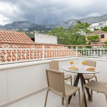 Ξενοδοχείο με διαμερίσματα Primordia Podgora (Split-Dalmatia)